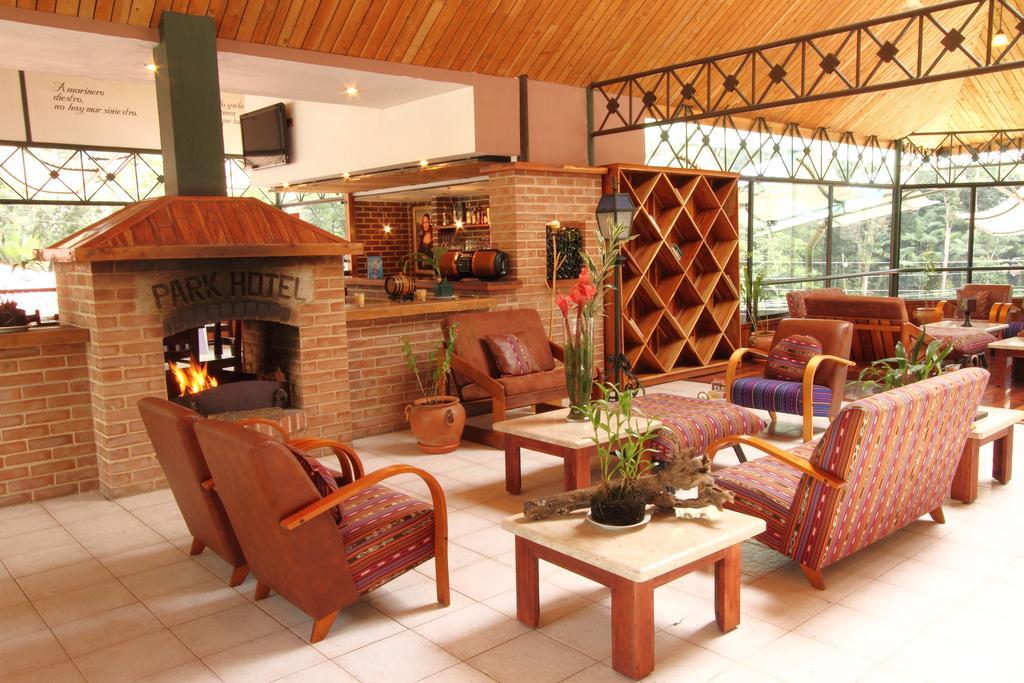 Park Hotel Santa Cruz Verapaz Εξωτερικό φωτογραφία