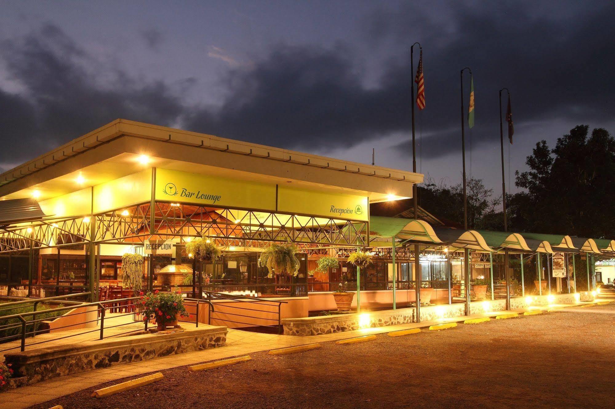Park Hotel Santa Cruz Verapaz Εξωτερικό φωτογραφία